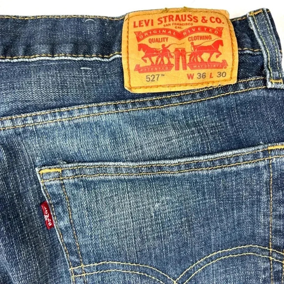 Levi’s 527 Med Wash Fading & Whiskering Mens Classic Butcut Jeans Size 36/30 - Picture 4 of 16